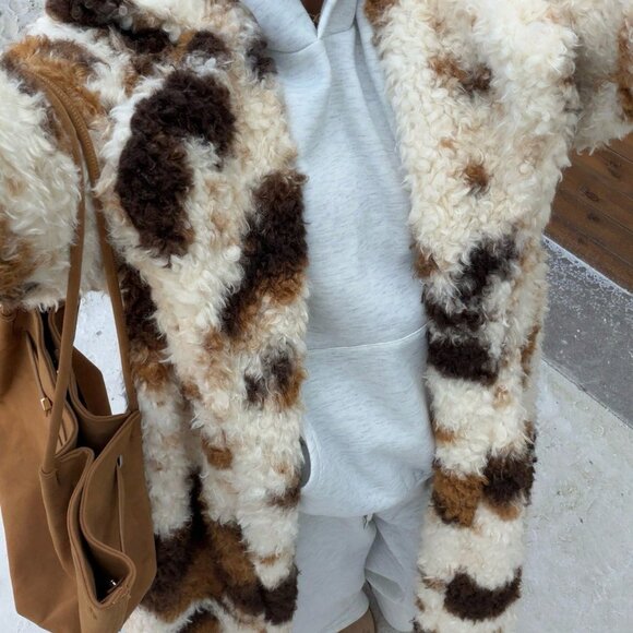 Multicolor Casual Women's Cow Print Faux Fur Jacket - Picture 4 of 6